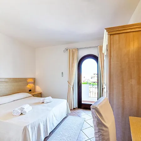Il Faro Di Molara Hotel