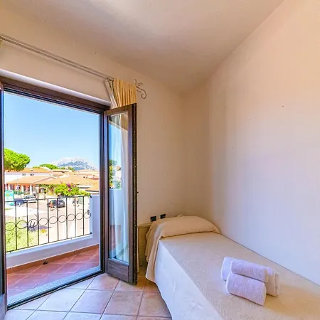 Hotel Il Faro Di Molara