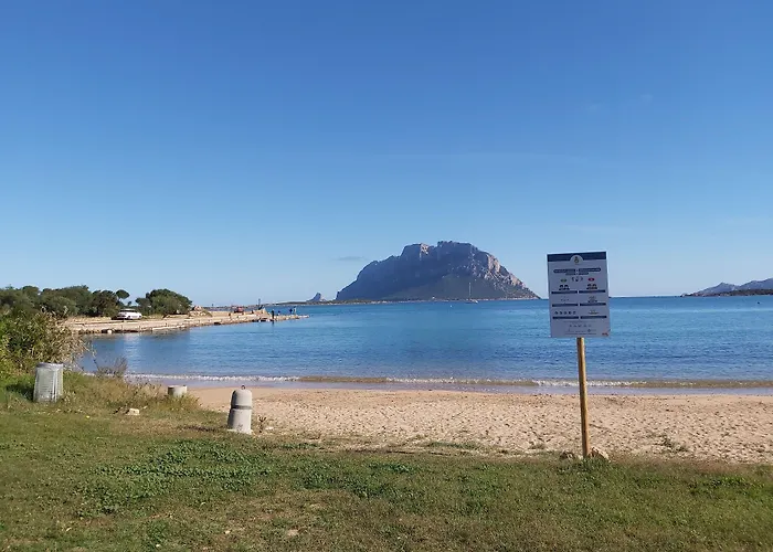 Szálloda Il Faro Di Molara