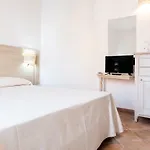 Hotel Il Faro Di Molara 4*