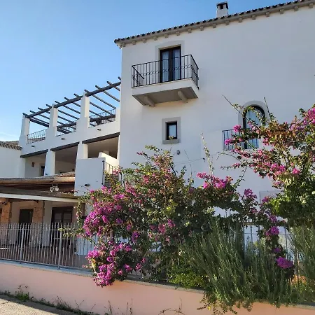 Il Faro Di Molara Hotel 4*