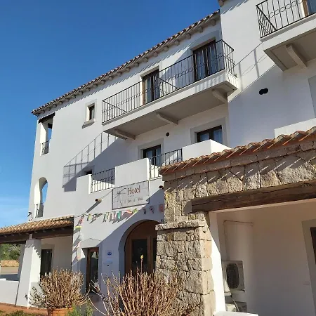 Hotel Il Faro Di Molara