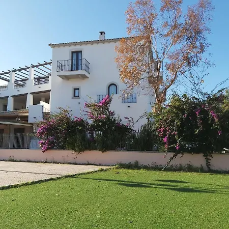 Szálloda Il Faro Di Molara Porto San Paolo