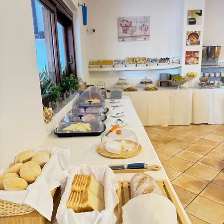 Il Faro Di Molara Hotel