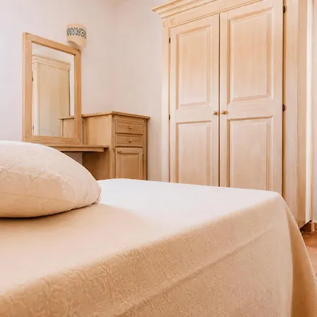Hotel Il Faro Di Molara Porto San Paolo (Sardinia)