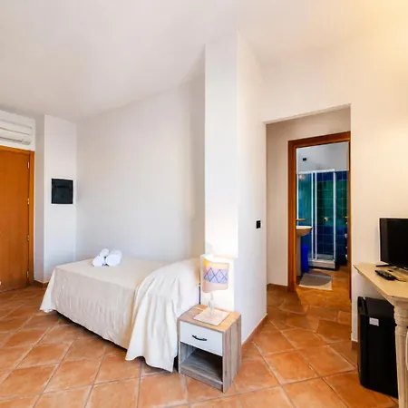 Hotel Il Faro Di Molara Porto San Paolo (Sardinia)