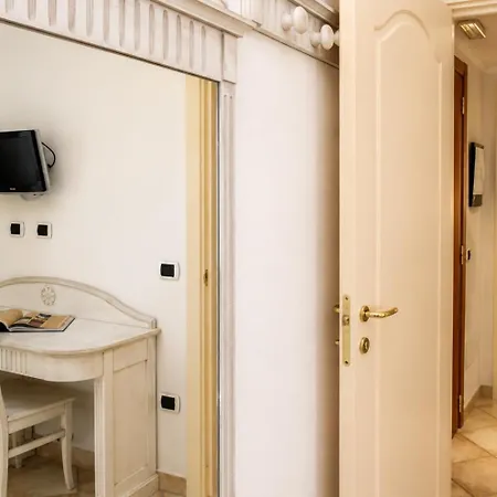 Il Faro Di Molara Hotel 4*