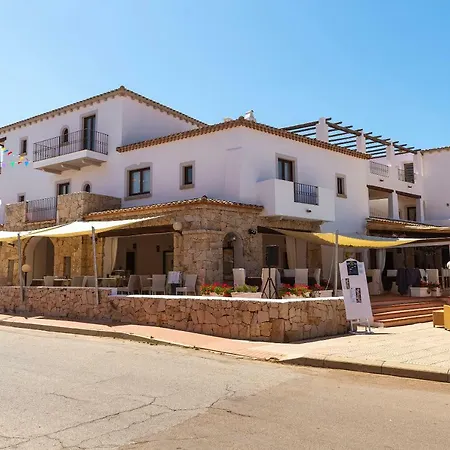 Il Faro Di Molara 4* ポルト・サン・パーオロ