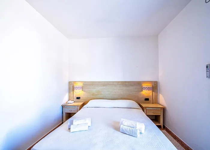 Hotel Il Faro Di Molara